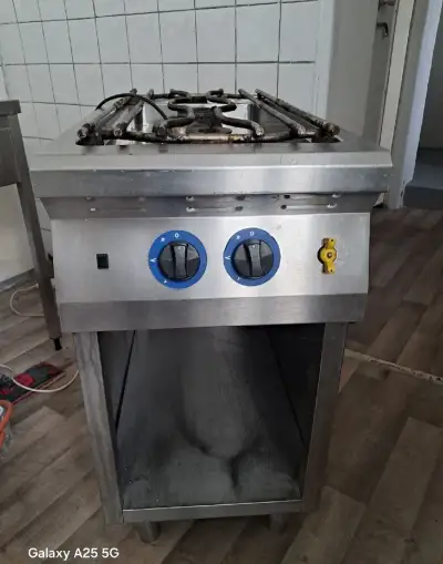 Gastro plynový sporák