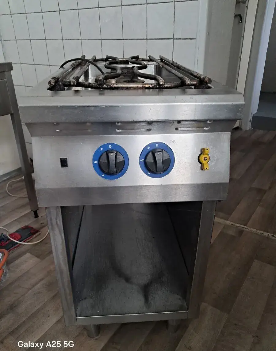 Gastro plynový sporák