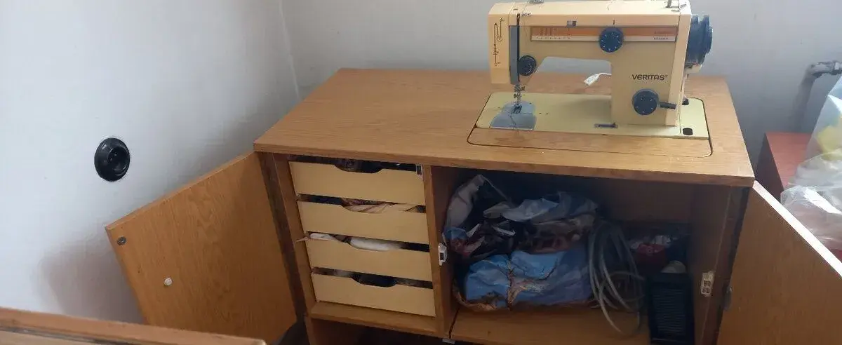 Šicí stroj VERITAS