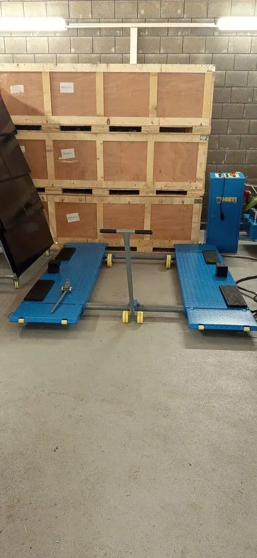Mobilní NŮŽKOVÝ ZVEDÁK 3000/3500kg,zdvih 110-130 cm ZÁRUKA