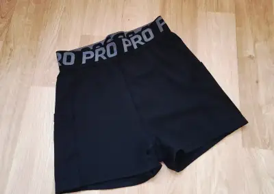 Černé kraťasy vel. S