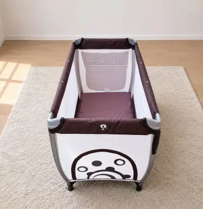 Cestovní postýlka