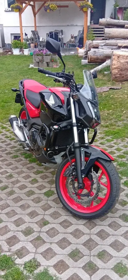 Hondu NC750S