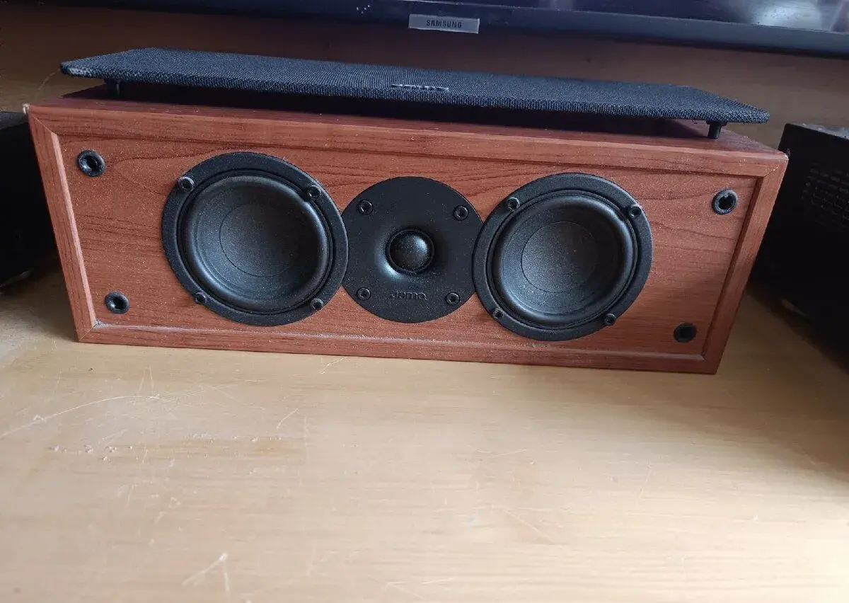 Centr Jamo S41cen