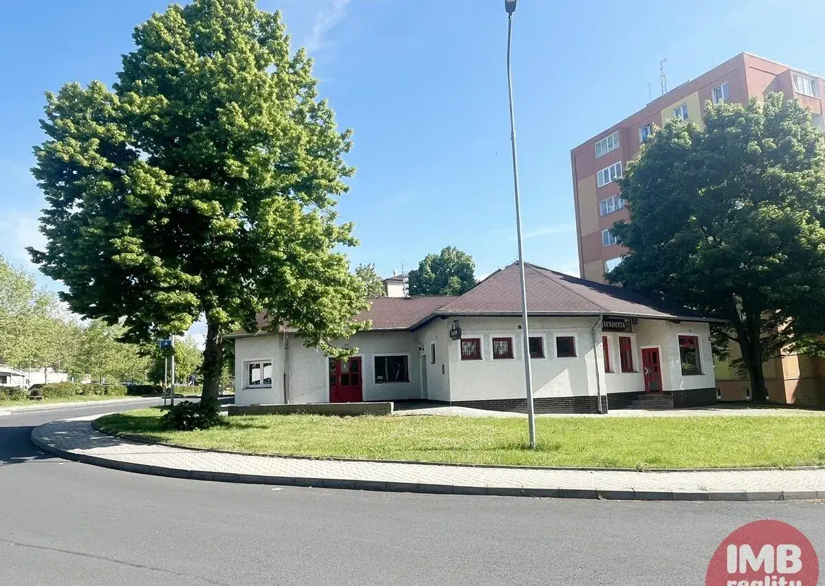 Ideální prostor pro široké spektrum služeb a podnikání v Nov