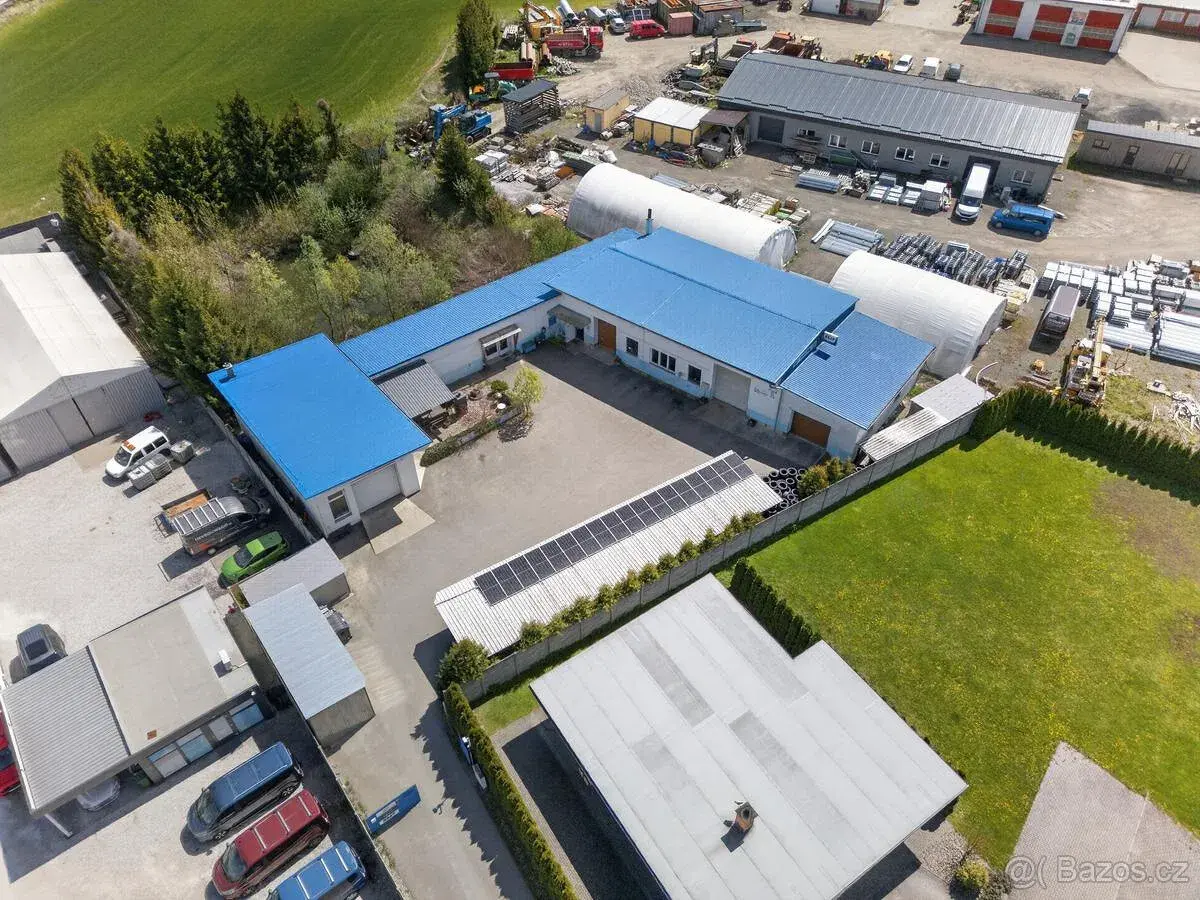 Prodej výrobní haly, prostoru 500 m² Valašské Meziříčí - Juř