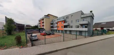 Prodej parkovacího stání - Čelákovice - Praha Východ
