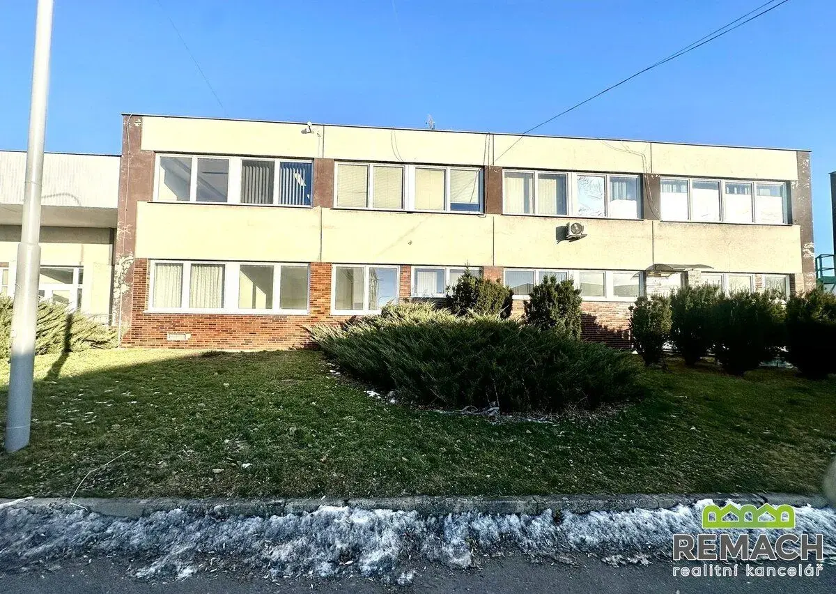 Pronájem kanceláře 20 a 37 m², Uherský Brod, ev.č. 03483