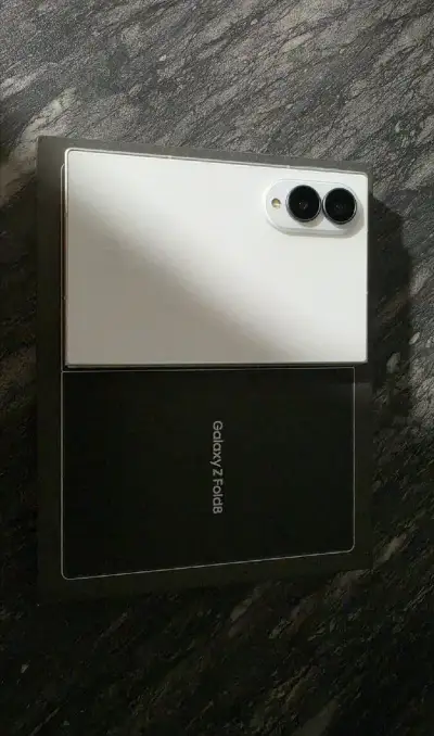 Samsung Galaxy Z Fold 8