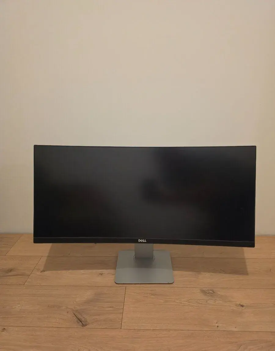 Dell UltraSharp U3415W – 34" prohnutý IPS, 3440×1440