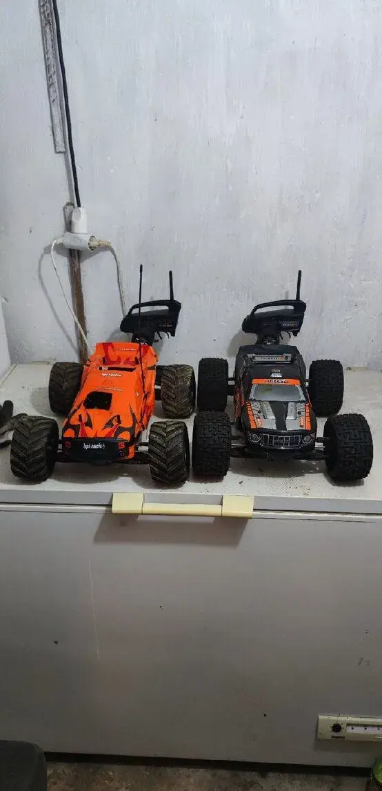 2x RC NITRO HPI bullet