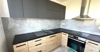 Pronájem, byt 3+1 s balkonem, České Budějovice, blízko centr