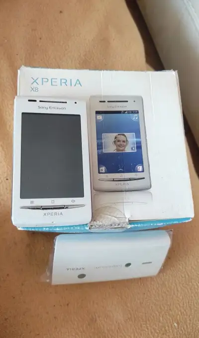 Sony Ericsson Xperia X8