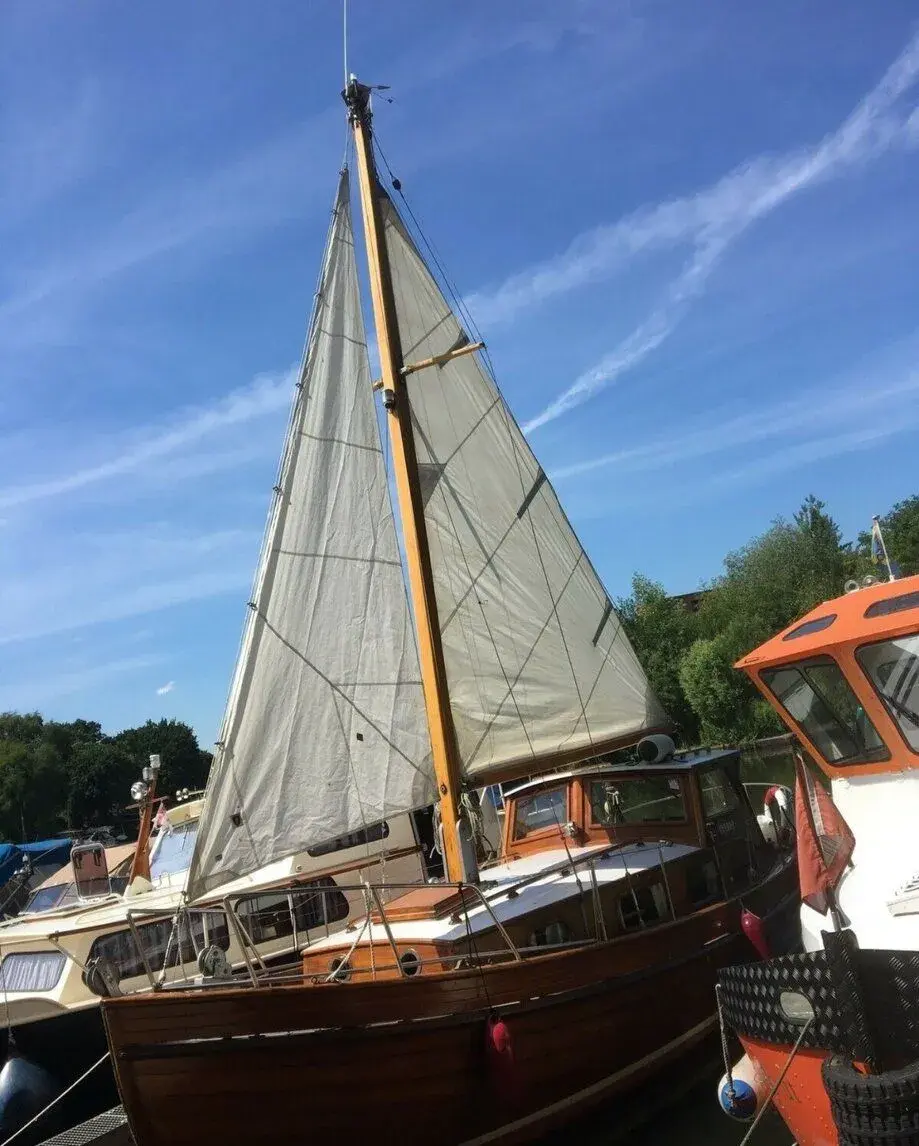 Zimní cena - Motorsailer – kajutová loď