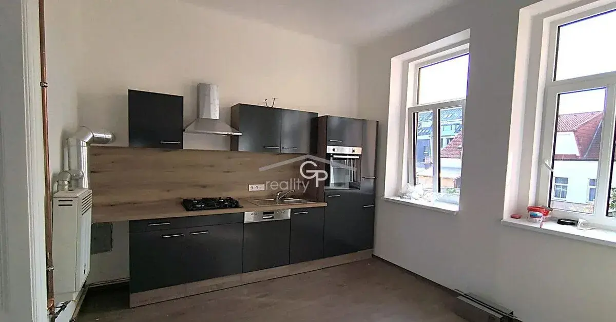 Pronájem bytu 2+1, ul. Nádražní, Č. Budějovice