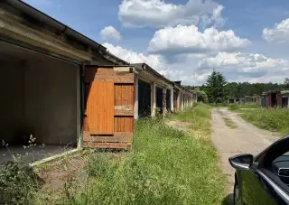 Garáž v osobním vlastnictví.