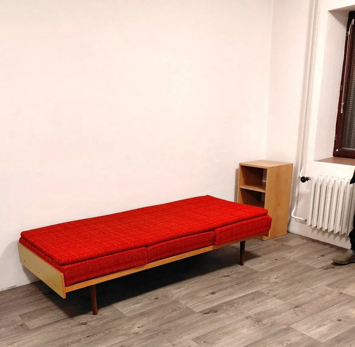 1.lůž. pokoj, student/ka, ml. prac. VŠ, centrum, RD
