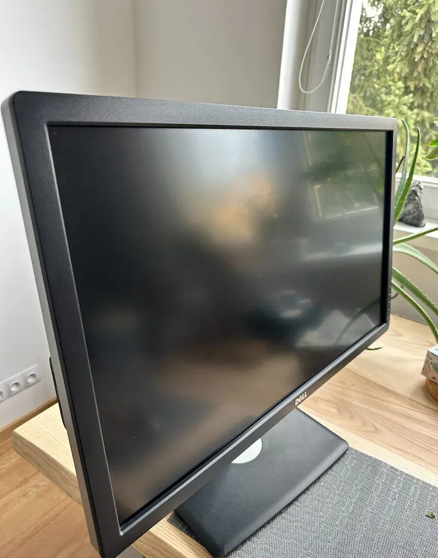 Dell UltraSharp U2713H 27" monitor LED 2560x1440 IPS