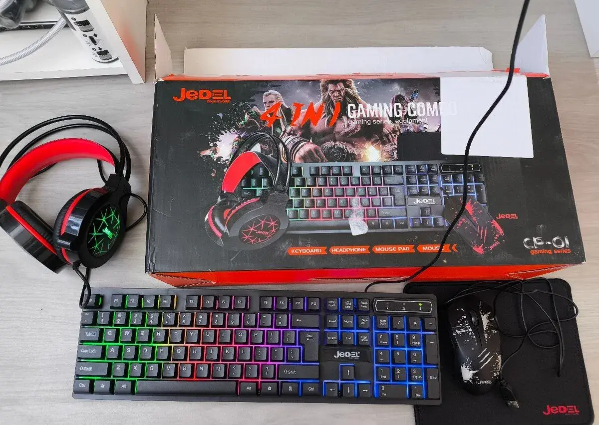 JEDEL GAMER STARTER-PACK BUNDLE