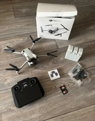 DJI Mini 4 Pro Fly More + RC 2 + příslušenství