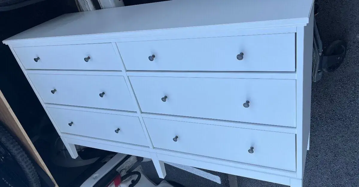 Ikea Idanas velká komoda podobné Hemnes