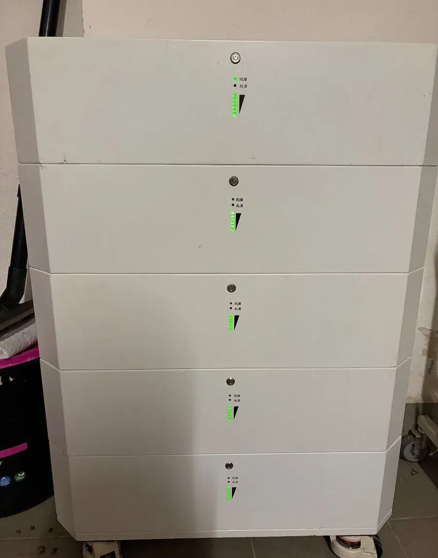 5× LiFePO4 baterie BENEKOV BEN-51-52 – 13,3 kWh + kabeláž