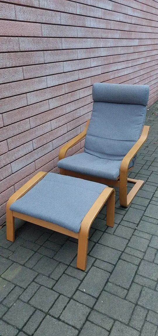Křeslo s podnožkou
