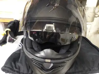 Nepoužitá přilba scorpion