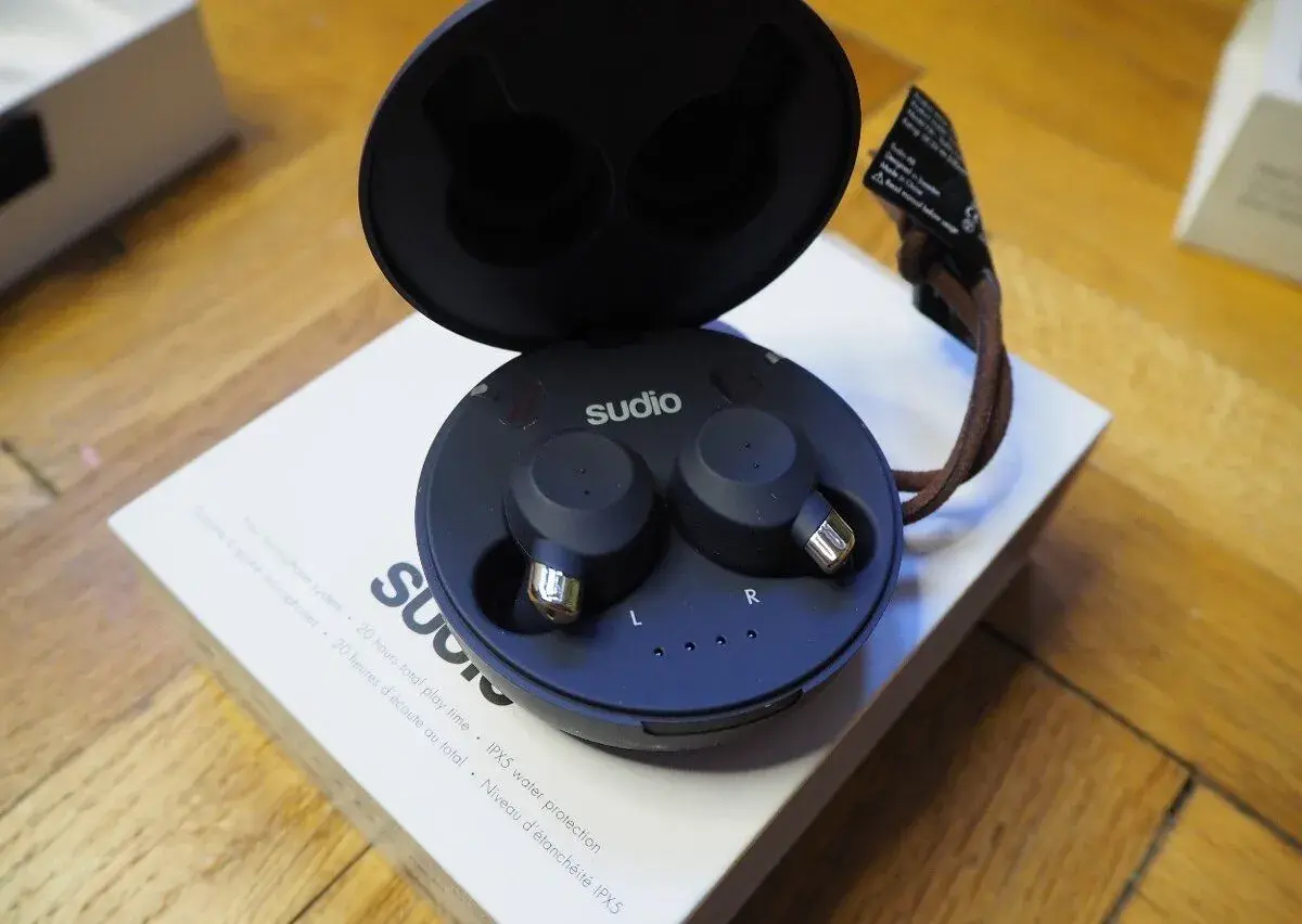 Sudio FEM True wireless sluchátka, modrá