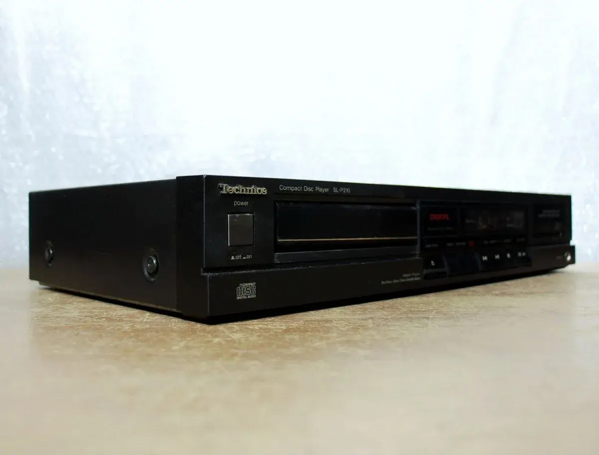 CD přehrávač Technics.