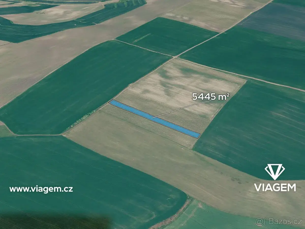 Pole 5 445 m², Podíl 50 % o výměře 2 723 m²