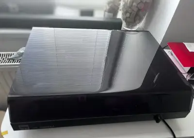 gramofon TESLA NC 470