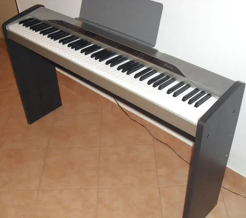 Digitální piano Casio Privia PX-110