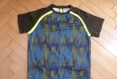 Tenisové funkční tričko Artengo, vel. 12-14 let