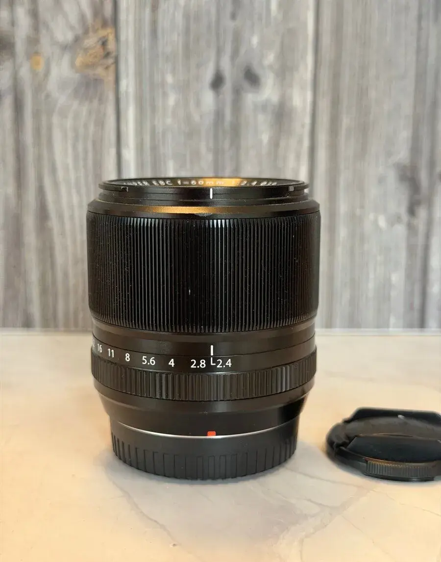 Fujifilm XF 60mm f/2.4 R Macro