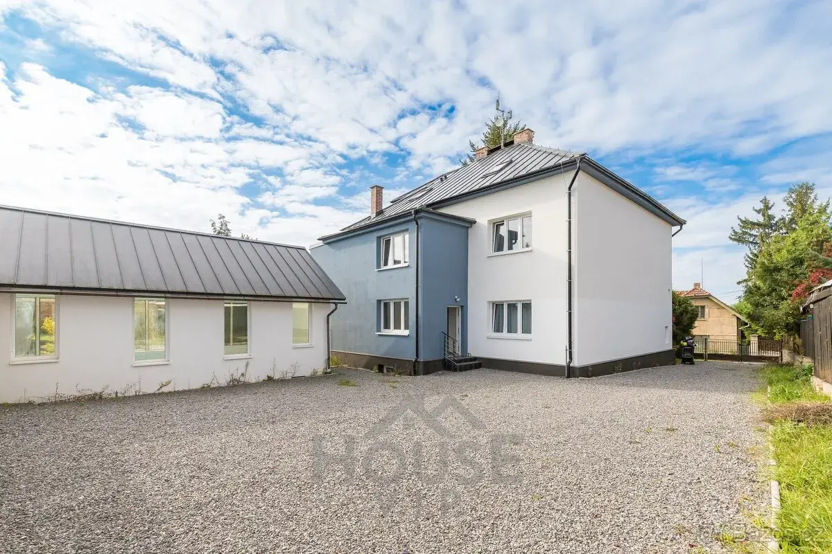 Prodej nemovitosti pro ubytování 550 m², pozemek 1.679 m2, T