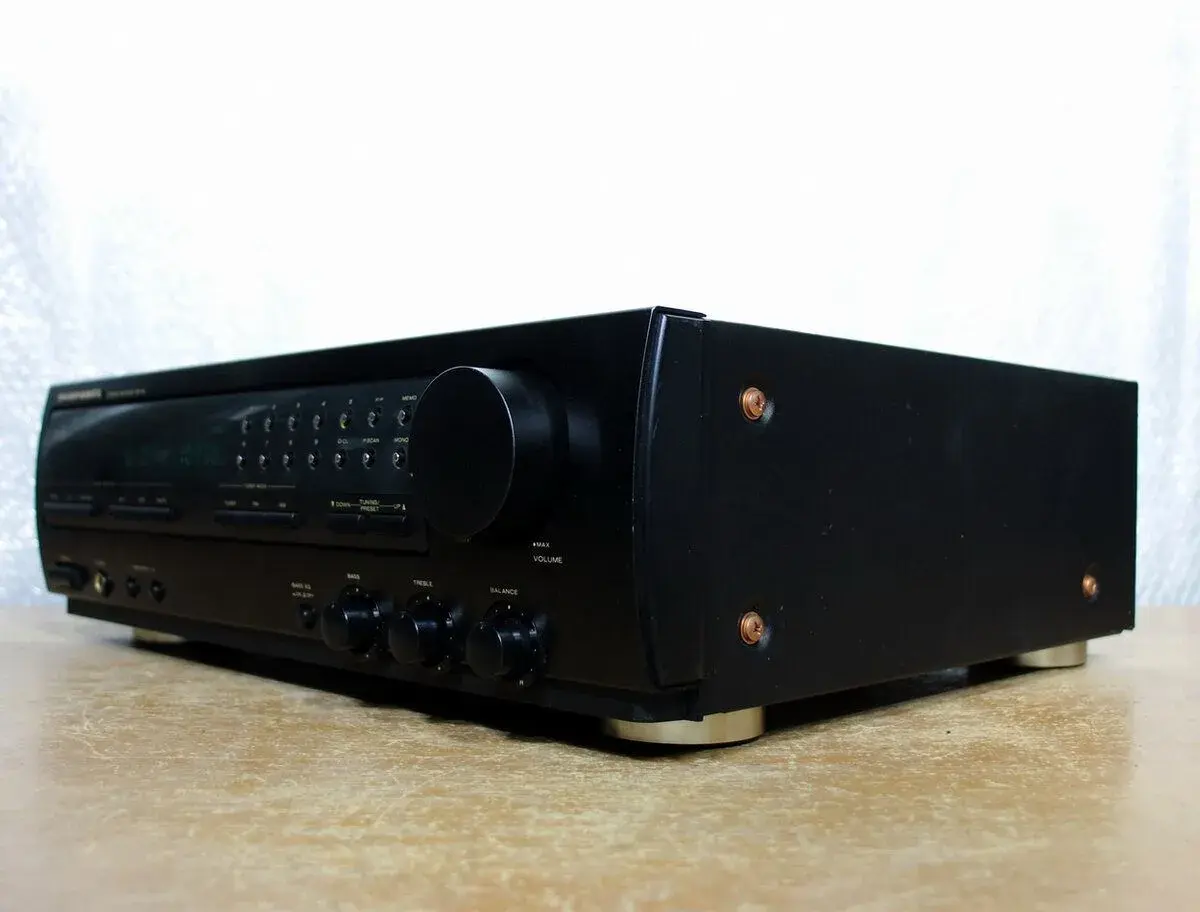 Receiver Marantz SR-45.