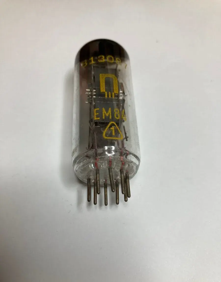 Elektronka EM 84