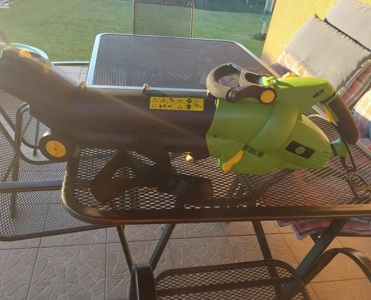 Fieldmann vysavač