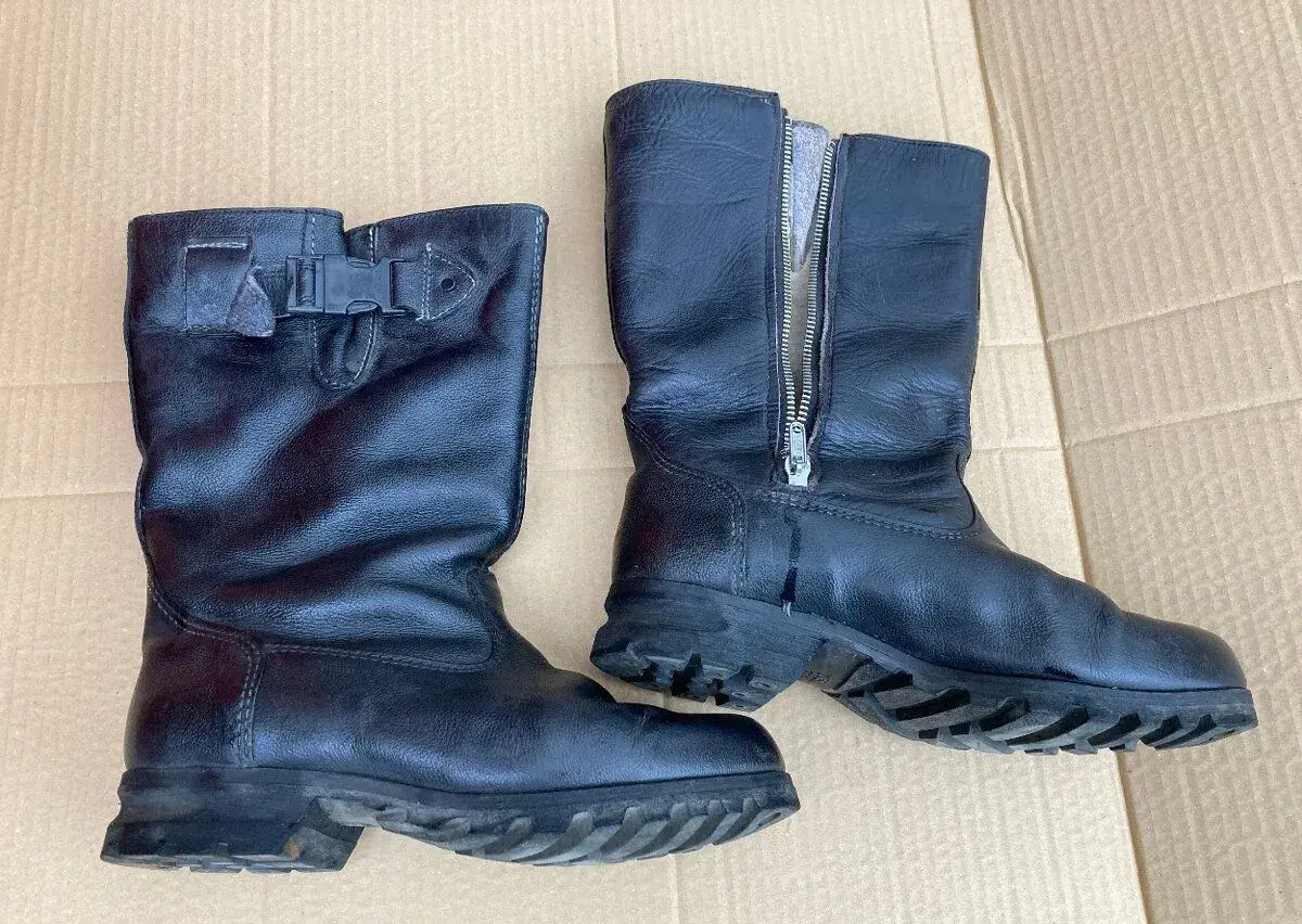Boty vojenské zateplené KANADY vel. 27,5 na zip 700 kč.
