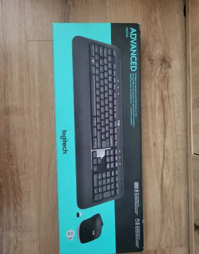 Logitech MK540 - bezdrátový set klávesnice myš