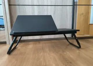 Skládací, nastavitelný stolek pod notebook, nebo čten