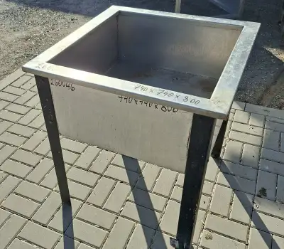 Jednodřez 740x740x800 ŽELEZNÉ NOHY 260046
