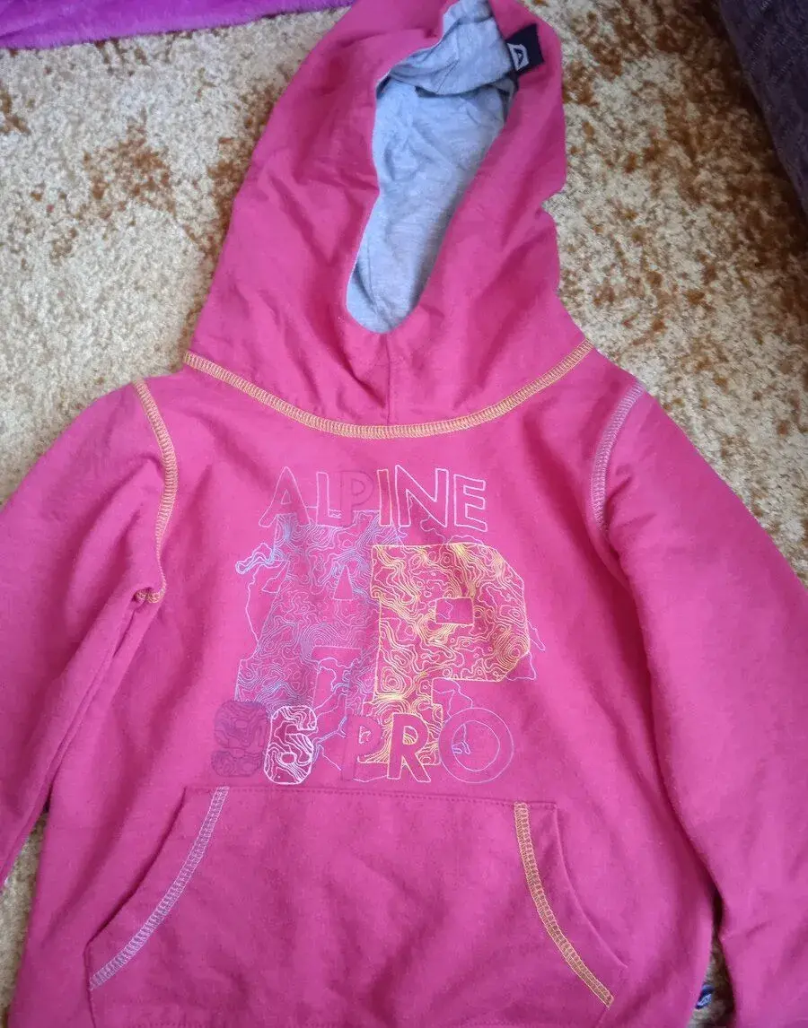 Mikina vel. 104/110