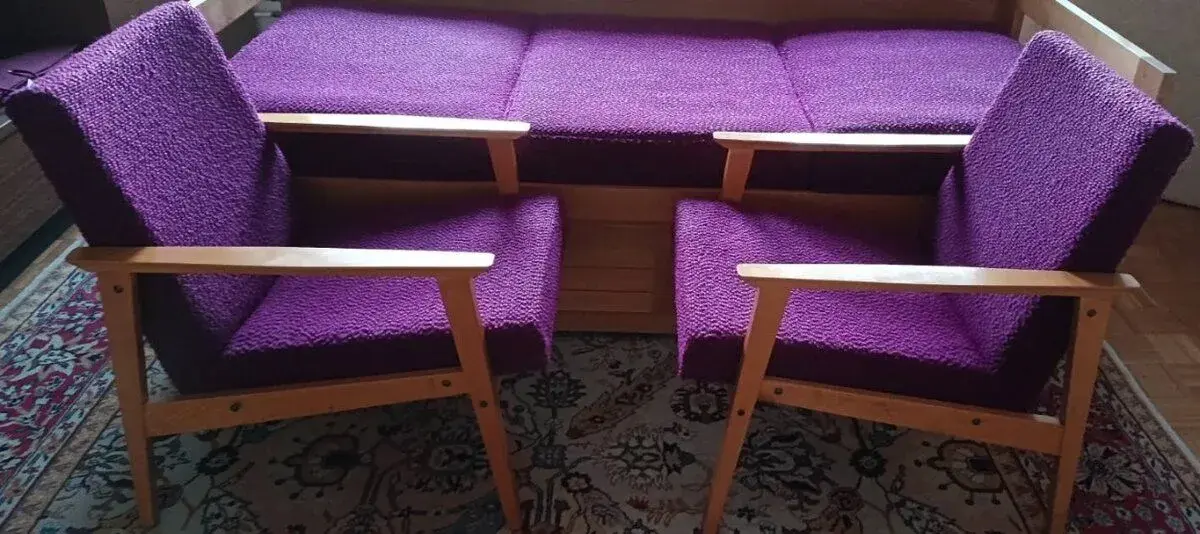2x křeslo + konferenční stolek (Brusel / 60.-70. léta)