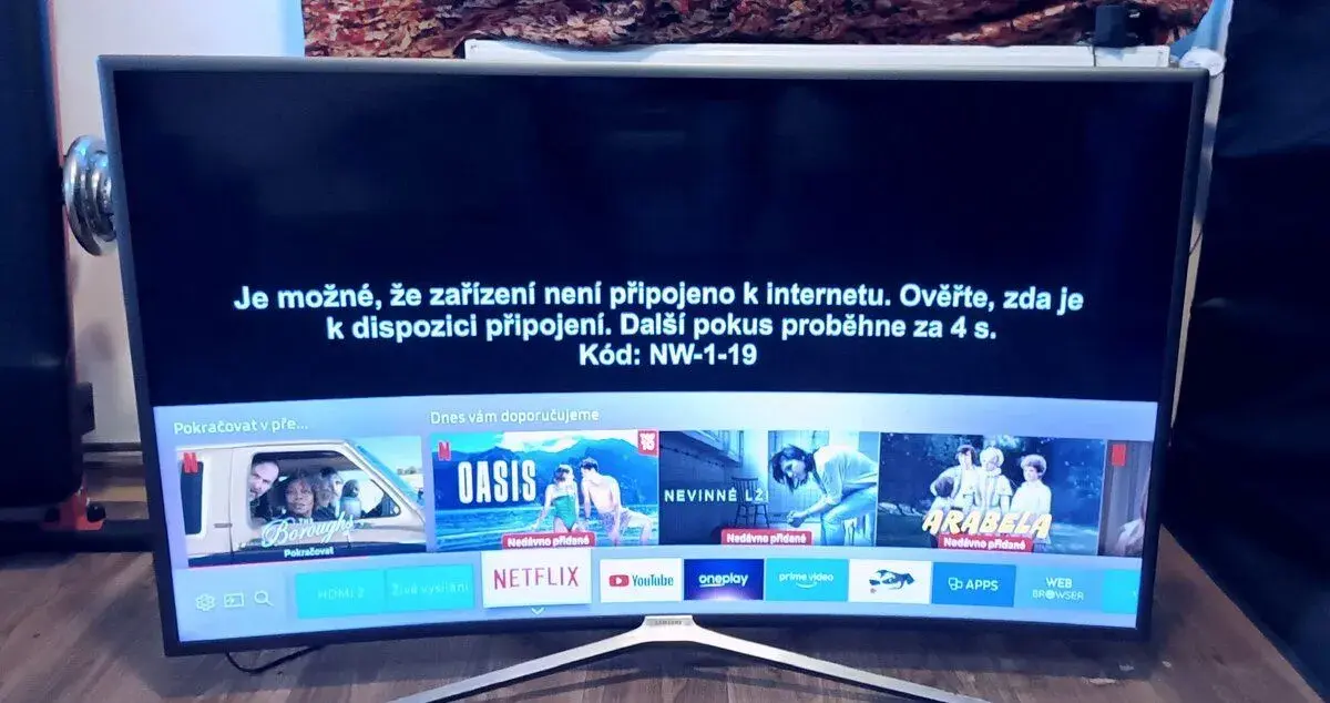 Smart TV Samsung UE49K6372SU - prohnutá