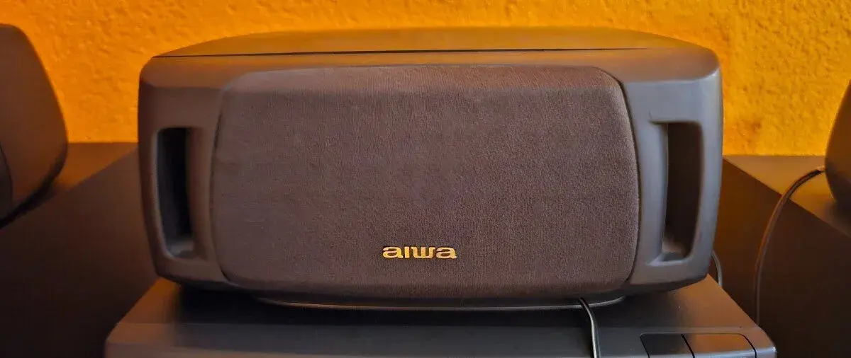 Reproduktor Aiwa SX-C300