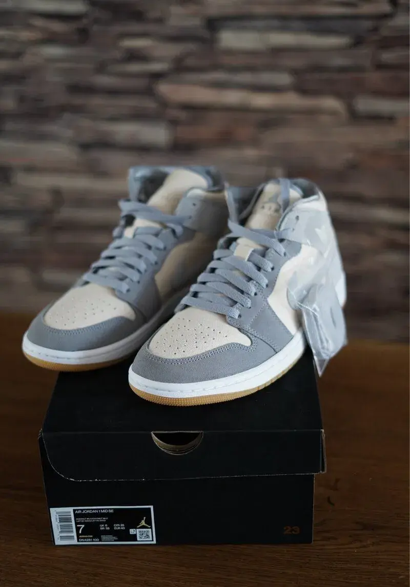 Nike air jordan 1 mid SE - vel. 40