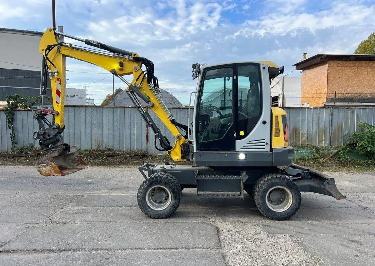 Kolový bagr Wacker Neuson EW65 - 2016 - 5.077mth – Powertilt