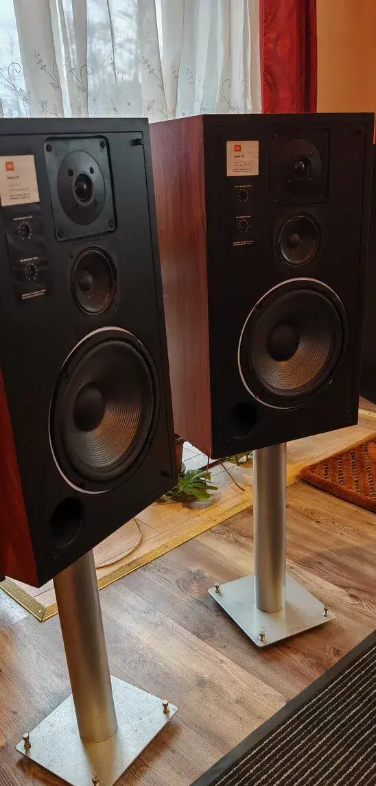 JBL l50